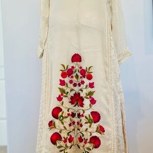 Indian/Pakistani 3-piece cream color shalwar kameez suit